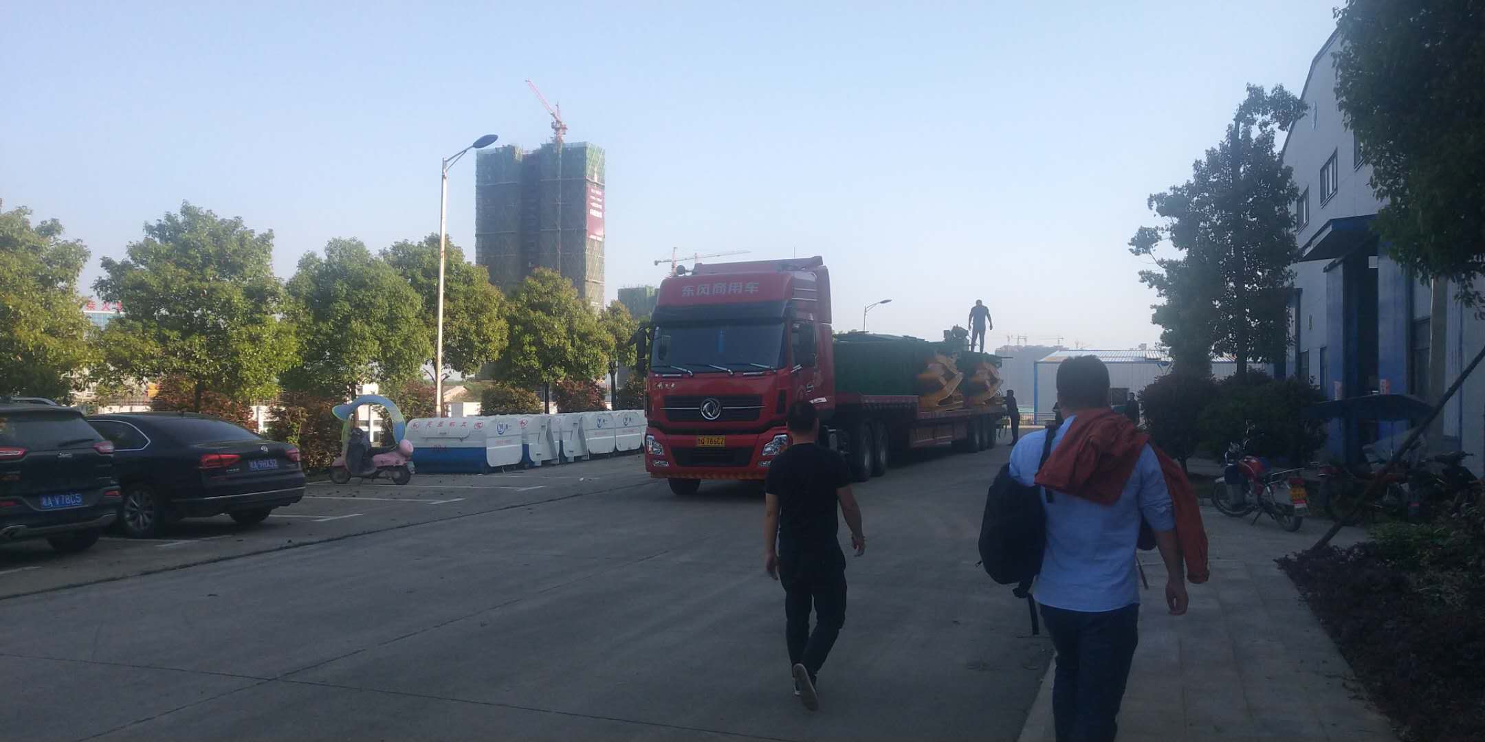 長沙湘一機械有限公司,長沙環(huán)衛(wèi)設備制造,長沙環(huán)衛(wèi)設備銷售,保潔項目